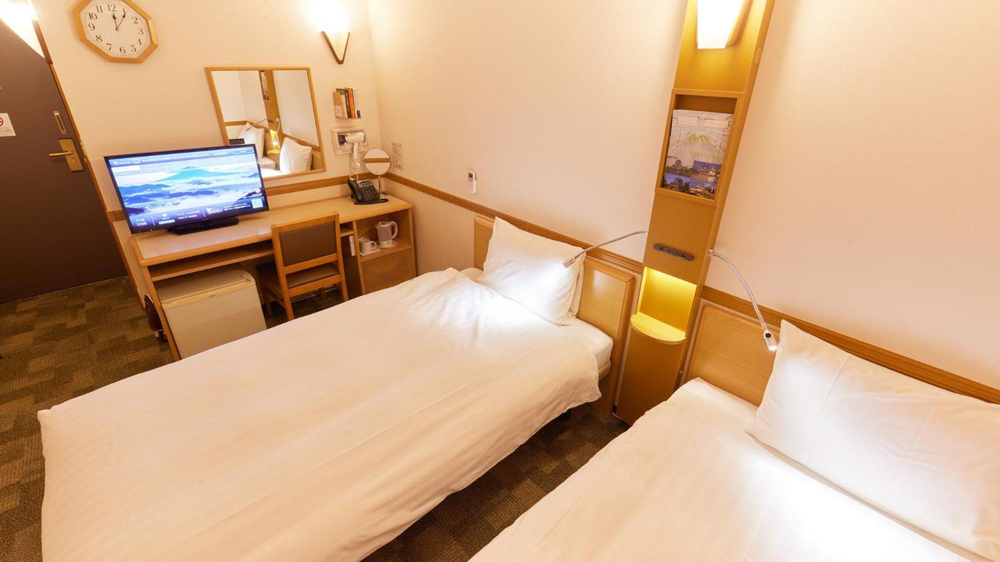 Toyoko Inn Chiba Minato Ekimae Zimmer foto