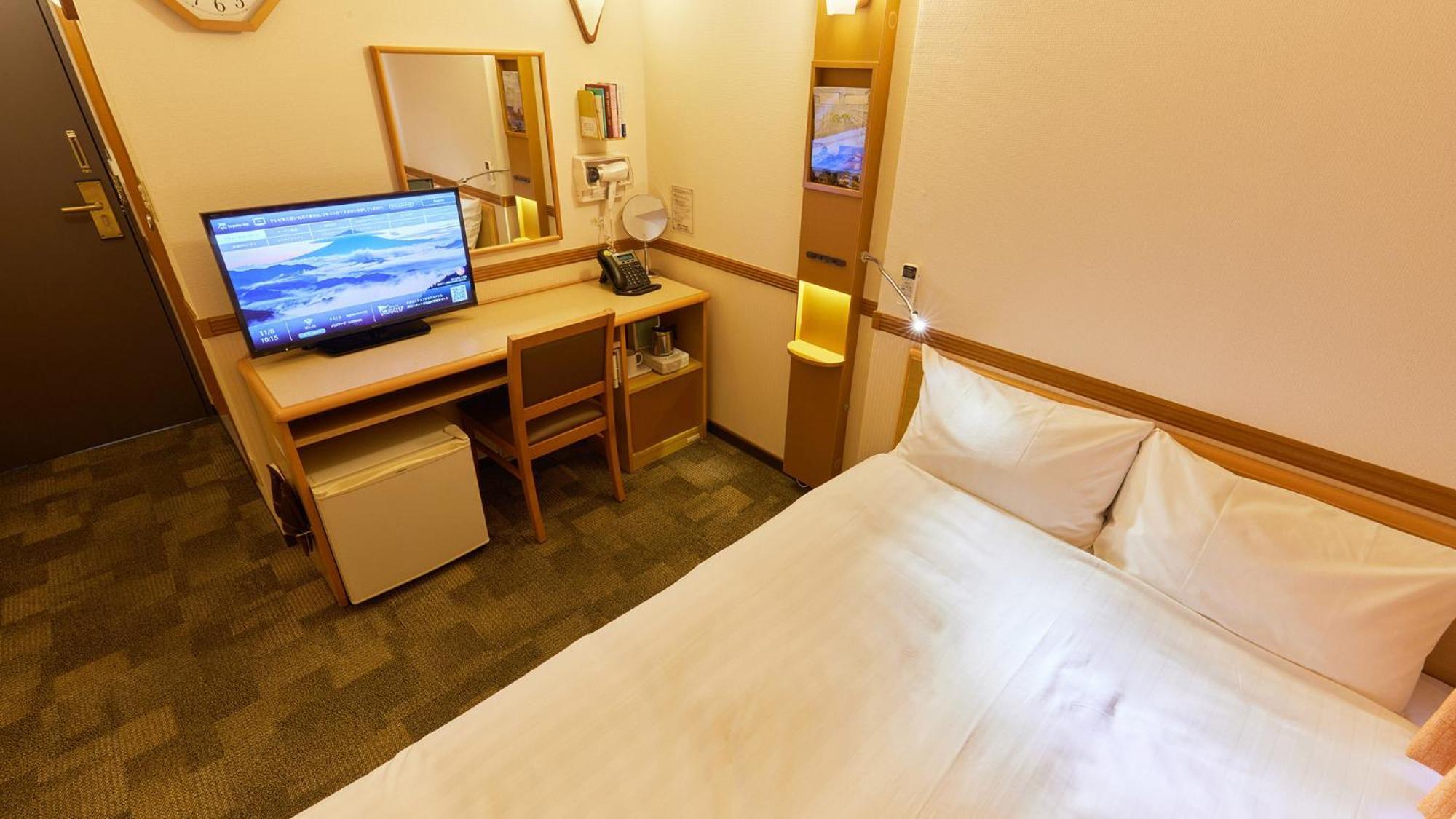 Toyoko Inn Chiba Minato Ekimae Zimmer foto