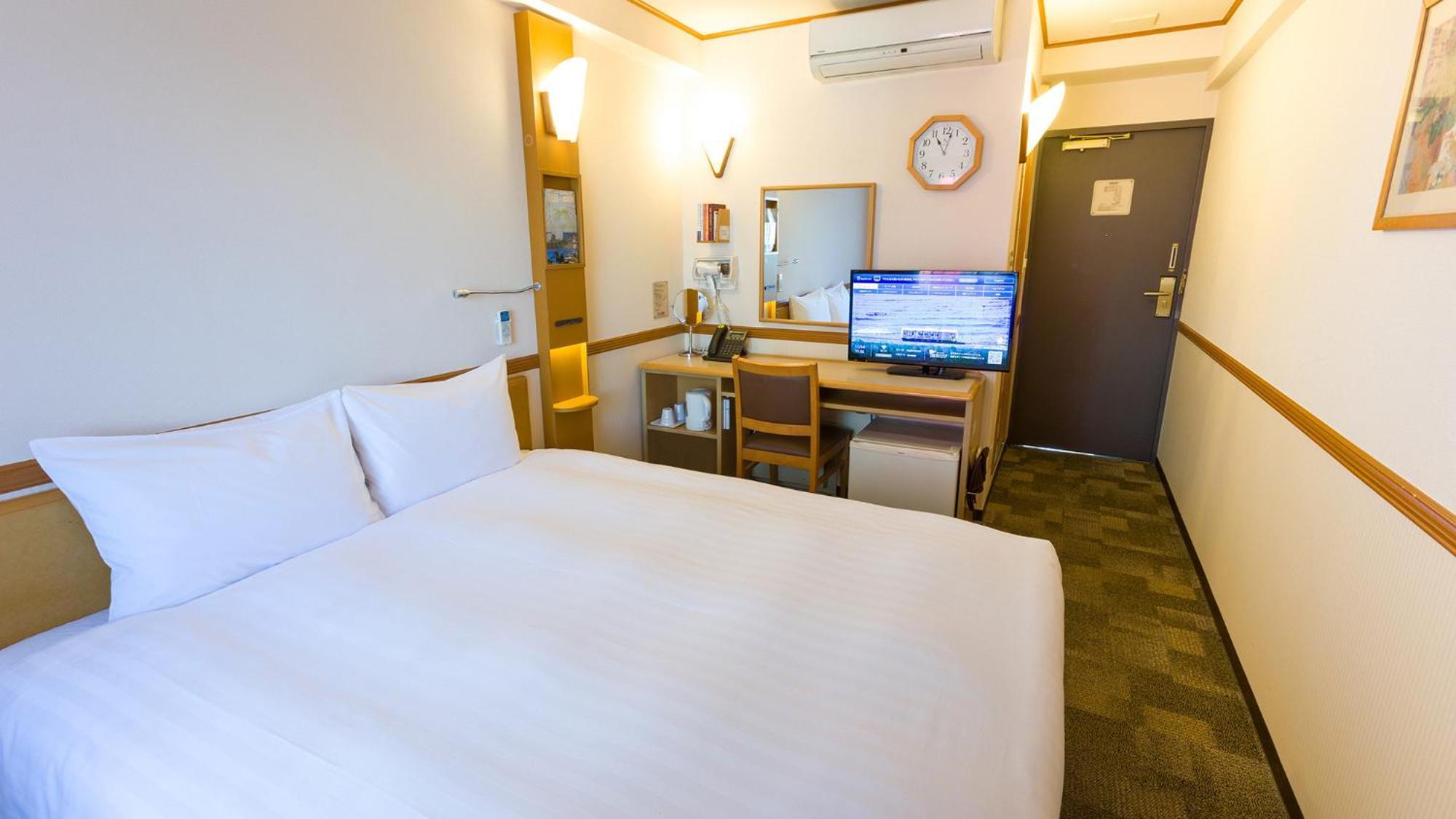 Toyoko Inn Chiba Minato Ekimae Zimmer foto