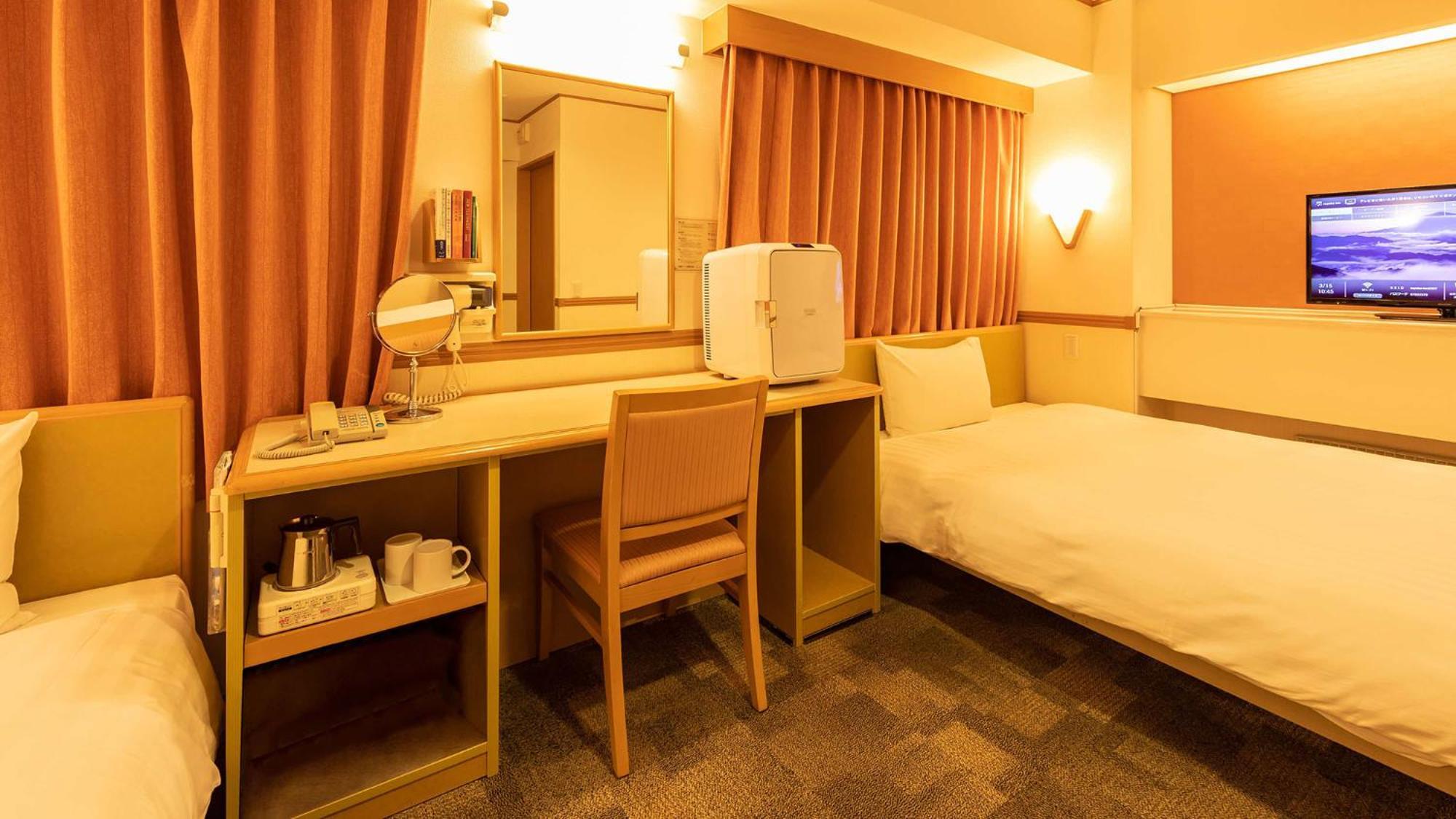 Toyoko Inn Chiba Minato Ekimae Zimmer foto