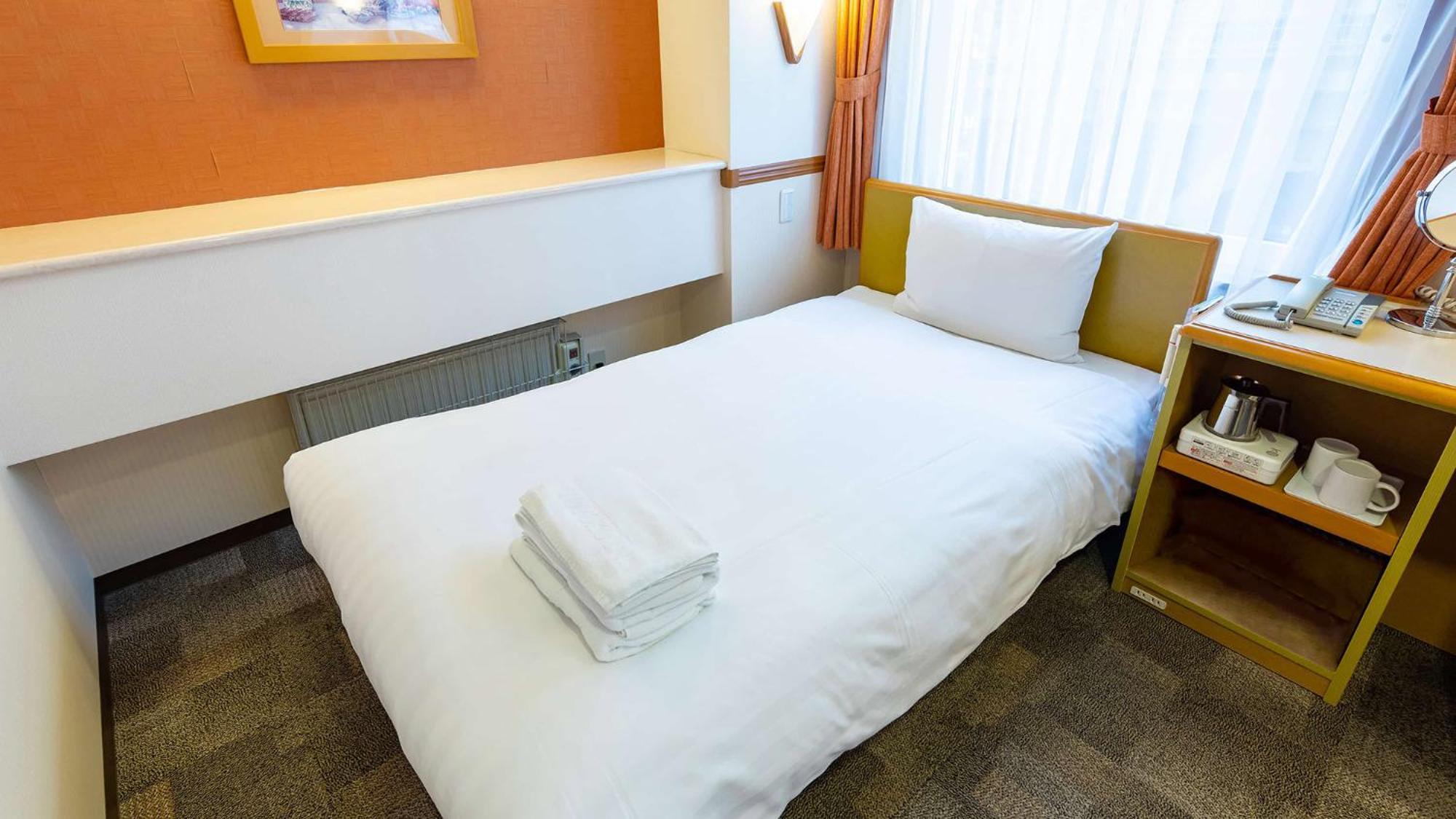 Toyoko Inn Chiba Minato Ekimae Zimmer foto